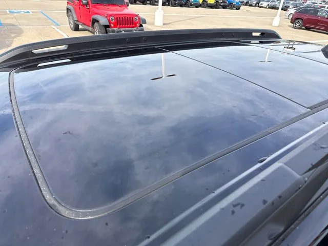 New 2027 Blue Jeep Overland image 12