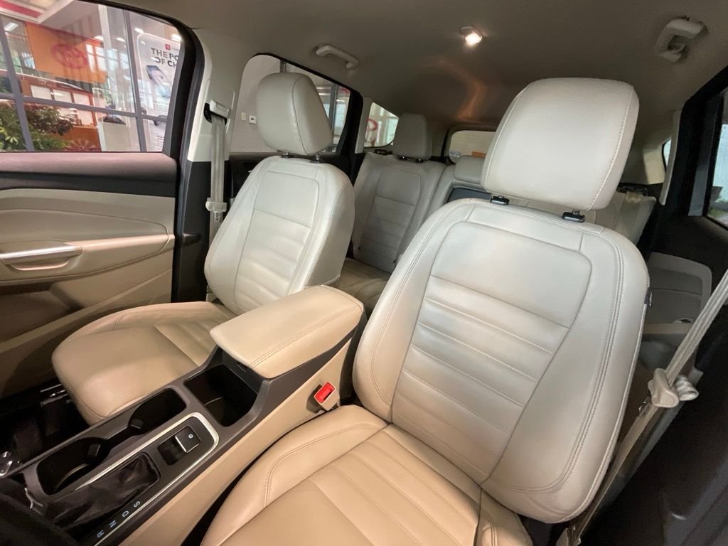 Used 2017 Red Ford Titanium image 10