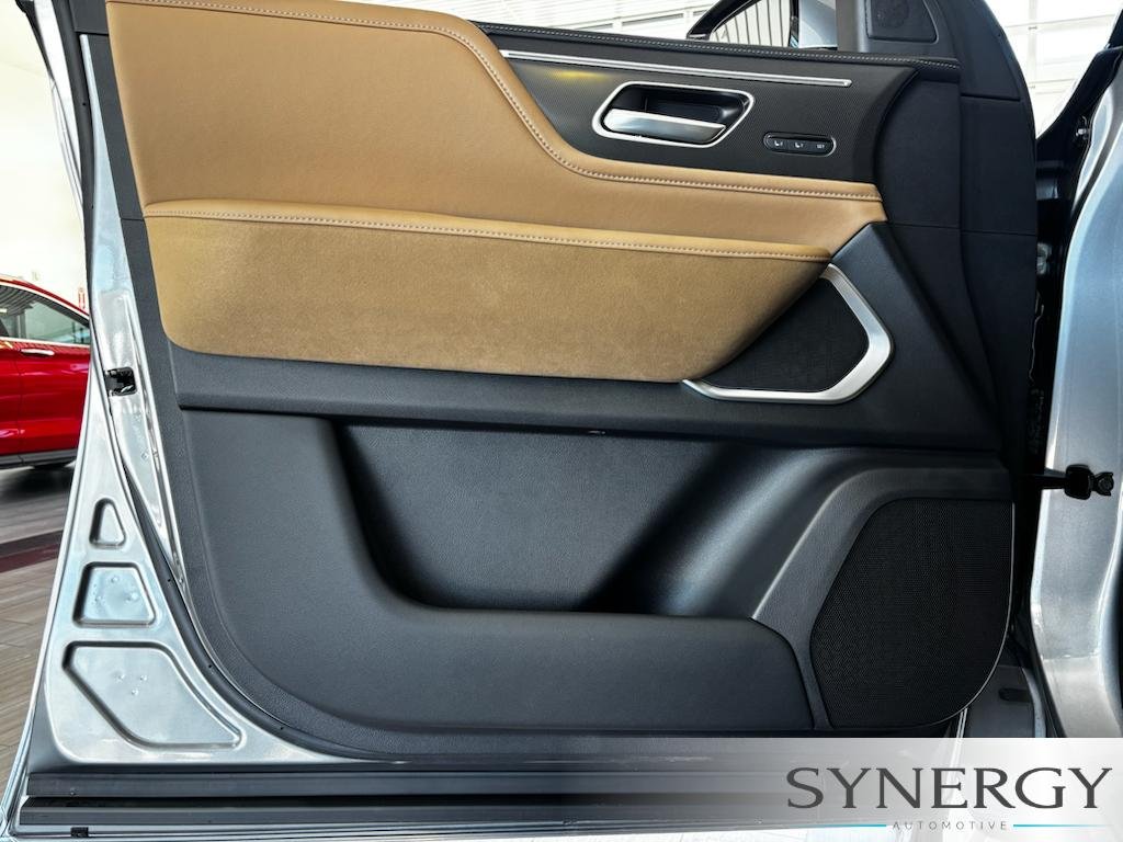 New 2027 DYNAMIC METAL INFINITI Luxe 2WD image 18