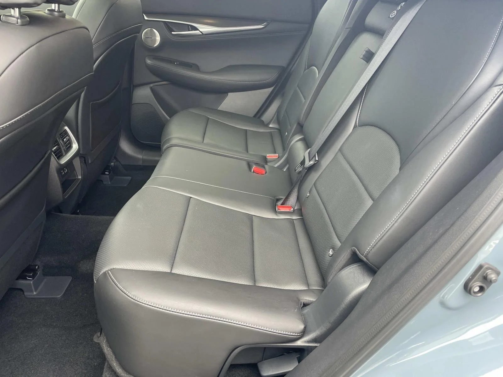 2025 INFINITI QX55 Essential - Photo 10