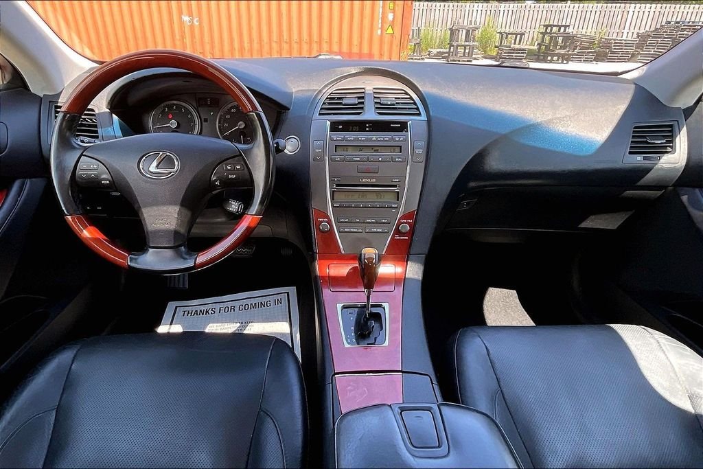 Used 2007 Red Lexus 350 image 15