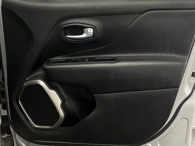 2020 Jeep Renegade Limited - Photo 9