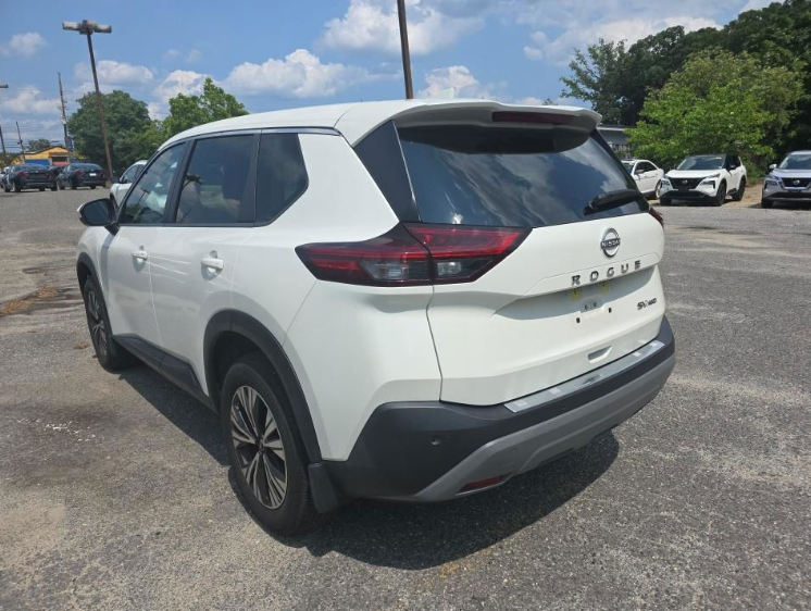 Used 2023 White Nissan SV image 2