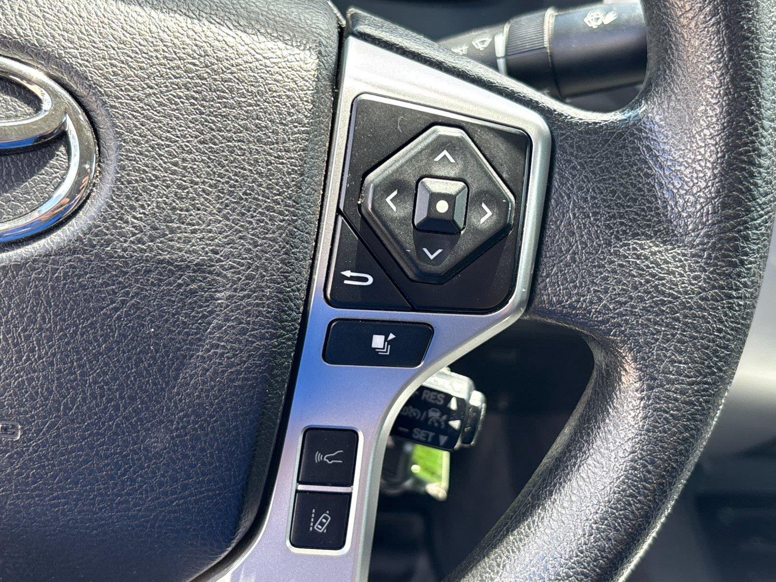 Used 2021 Magnetic Gray Metallic TOYOTA SR5 image 19