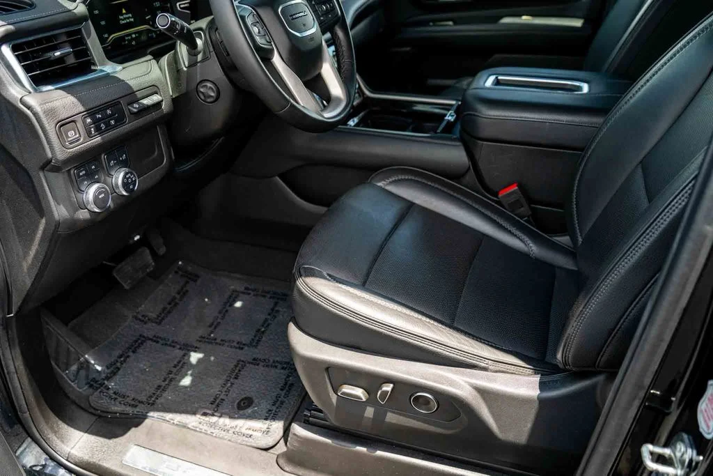 Used 2024 Black GMC Denali image 11