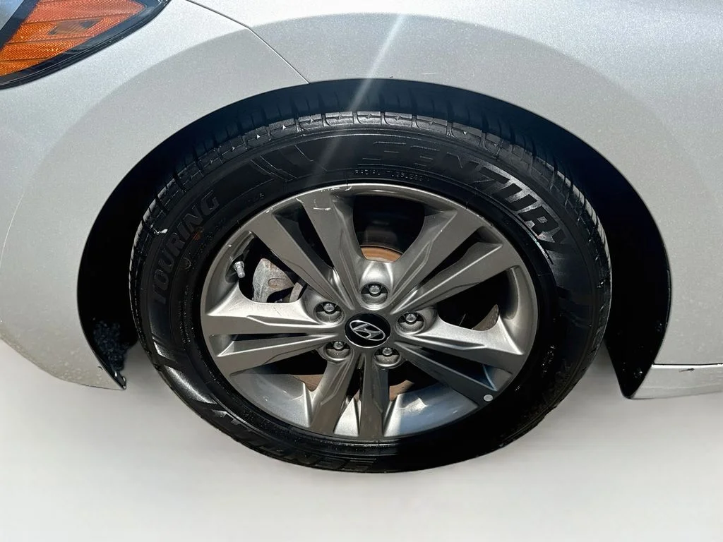 Used 2017 Silver Hyundai SE image 36