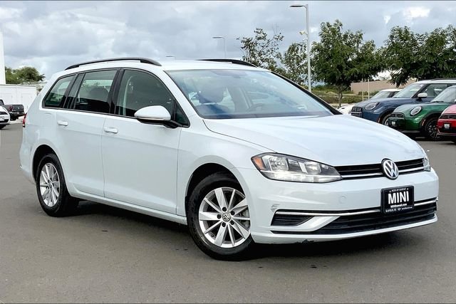 2019 Volkswagen Golf SportWagen SE