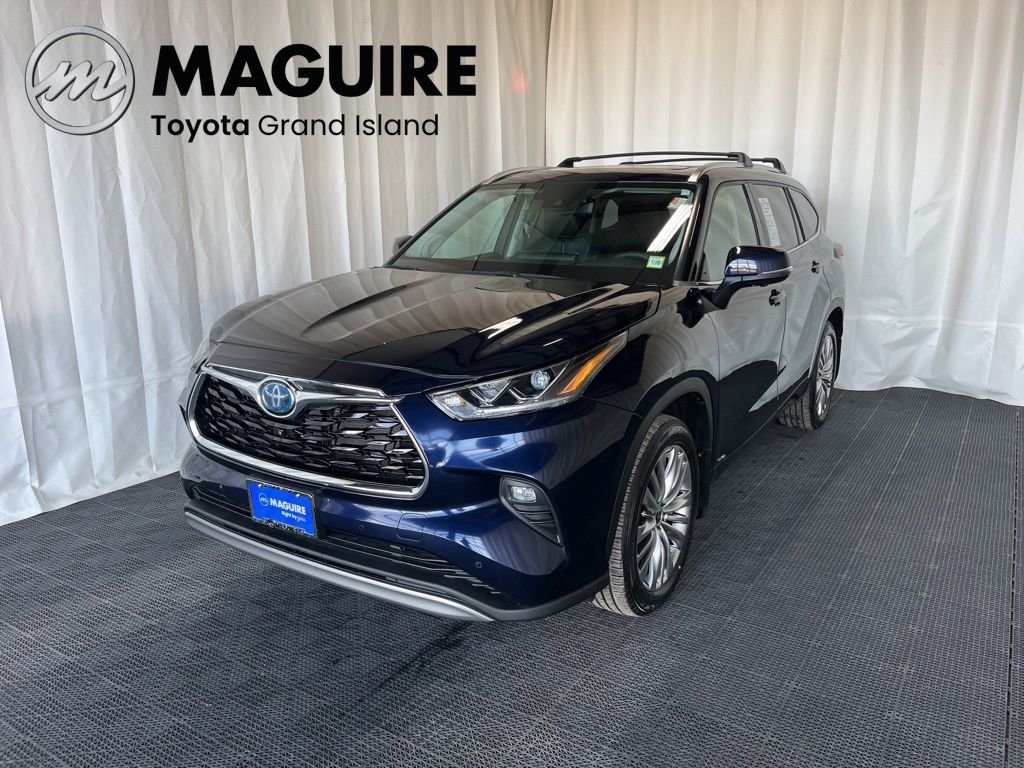 2023 Toyota Highlander Platinum