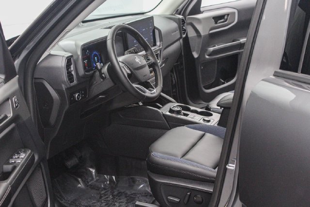 New 2025 Carbonized Gray Metallic Ford Outer Banks® image 21