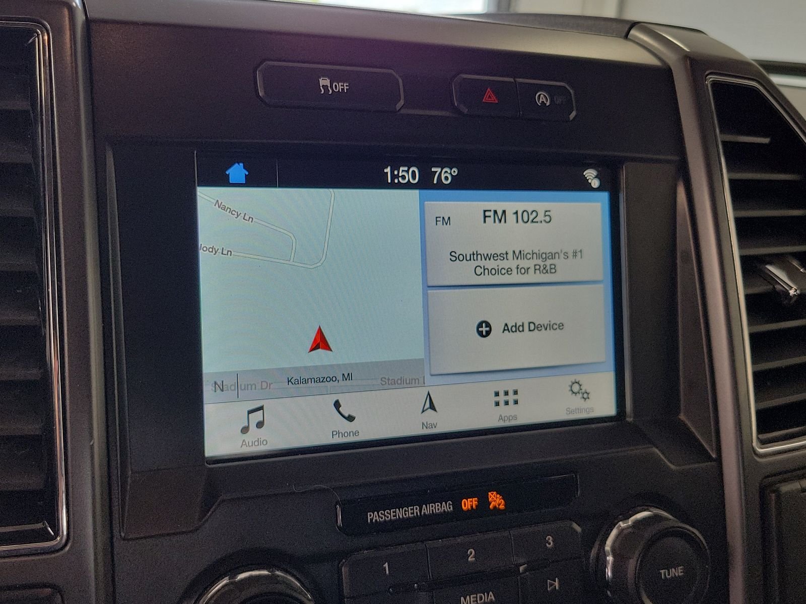 Used 2018 Black Ford XLT image 21