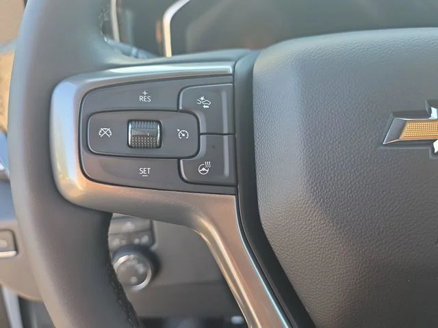 Used 2024 White Chevrolet LT image 17