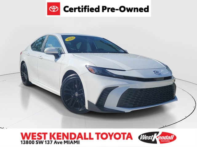 2025 Toyota Camry SE