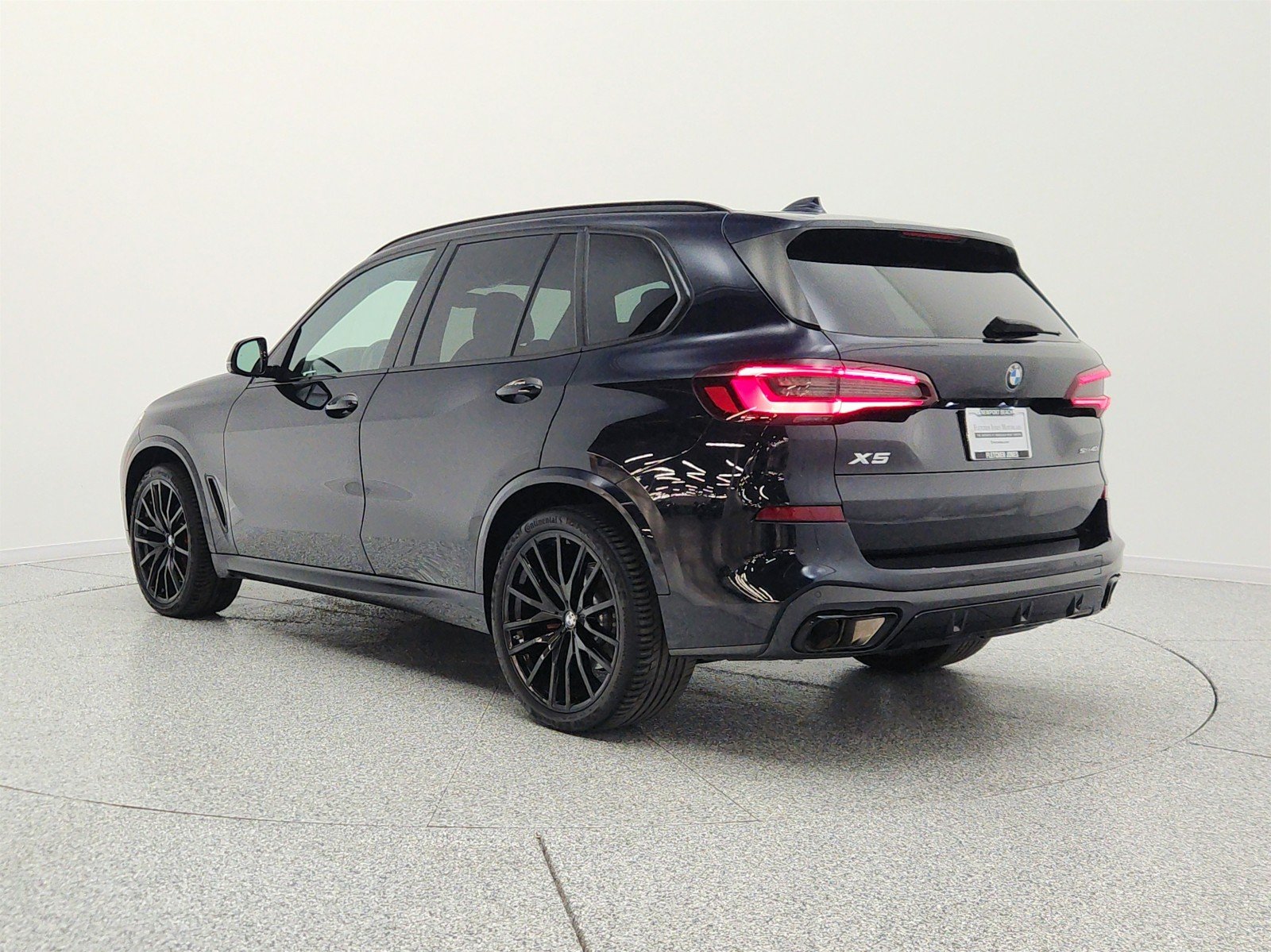 Used 2023 Carbon Black Metallic BMW sDrive40i Sports Activity Vehicle image 7