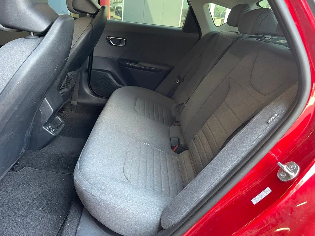 2025 Kia K4 EX - Photo 16