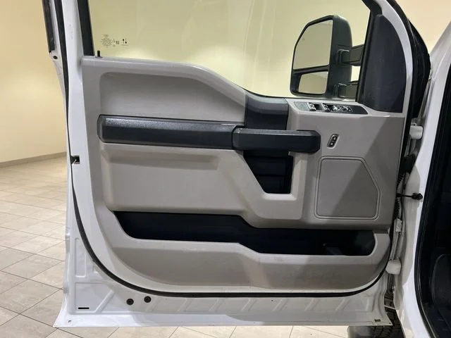 Used 2022 Oxford White Ford XL image 19