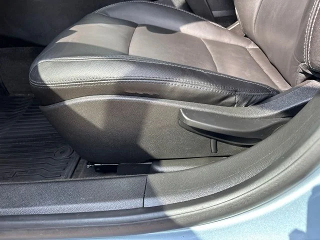 Used 2015 Silver Chevrolet Base image 13
