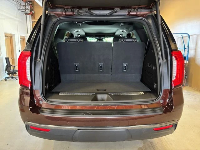 Used 2023  GMC AT4 image 28