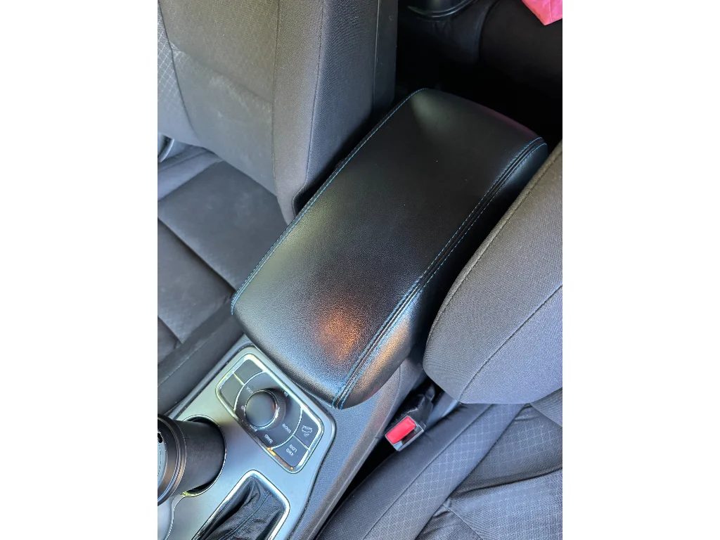 Used 2018 Diamond Black Jeep Upland image 3