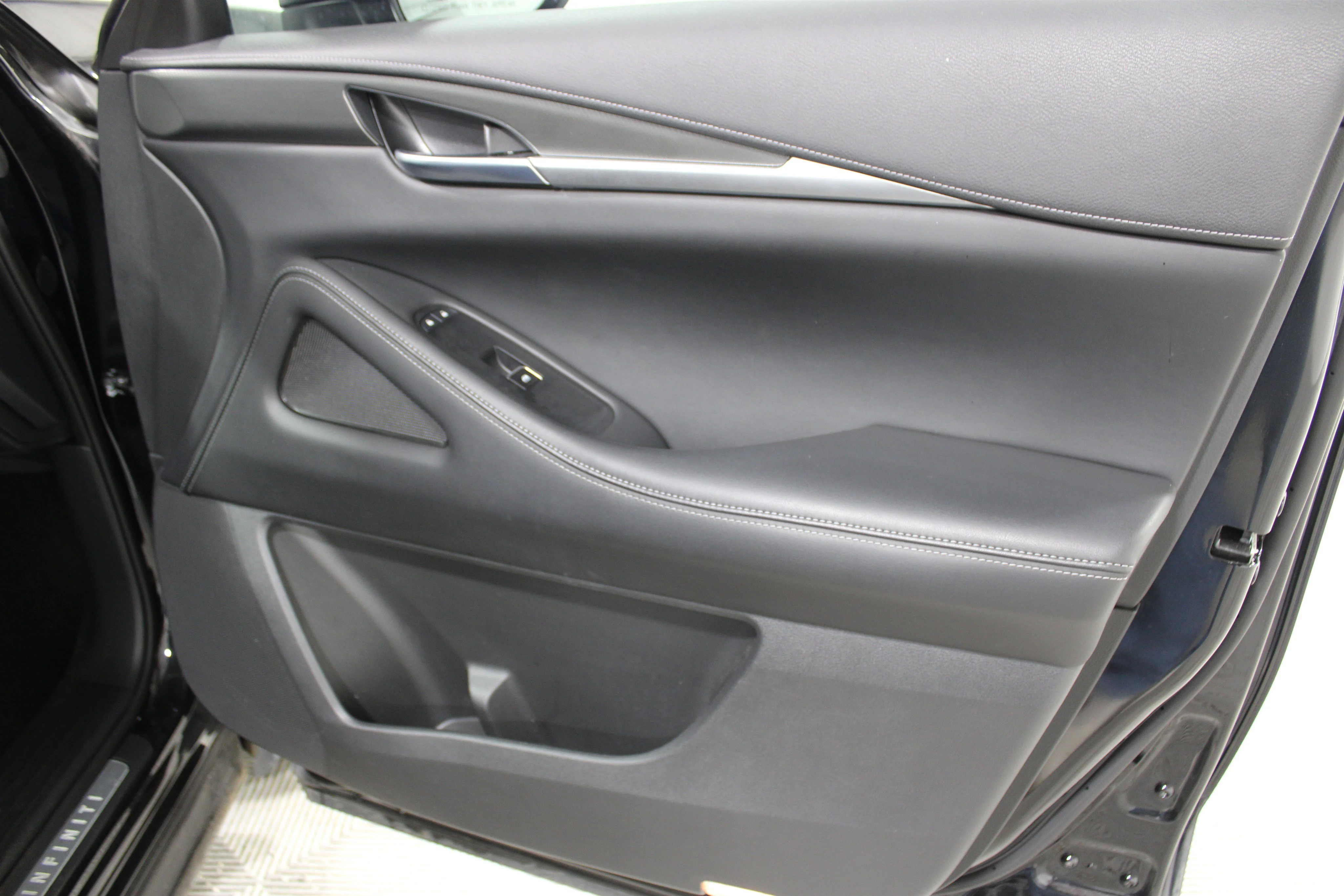 2023 INFINITI QX60 LUXE - Photo 28