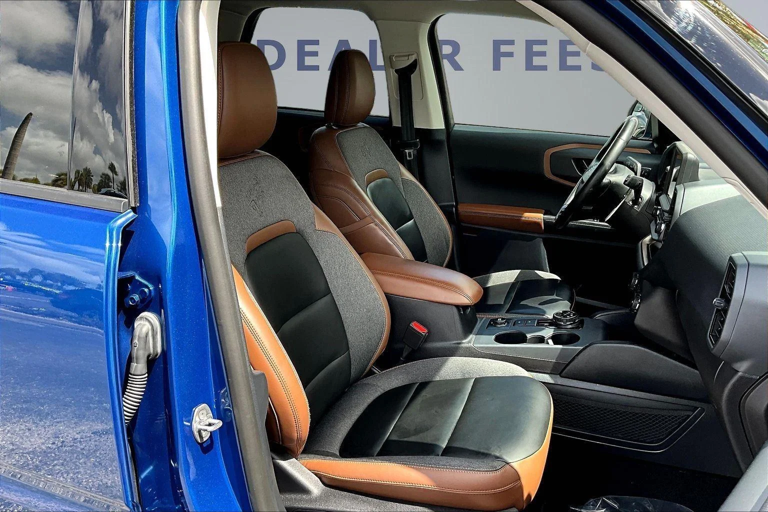 Used 2024 Atlas Blue Metallic Ford Outer Banks image 29
