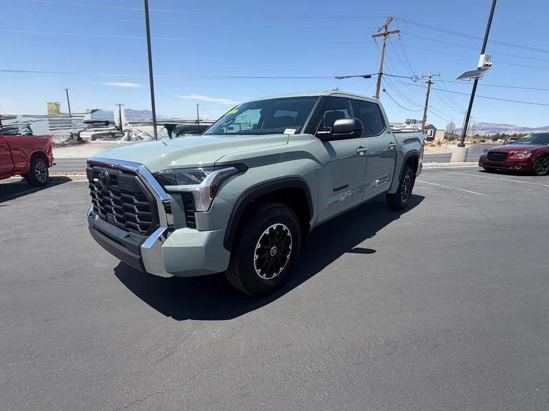 Used 2023 Green Toyota SR5 image 7
