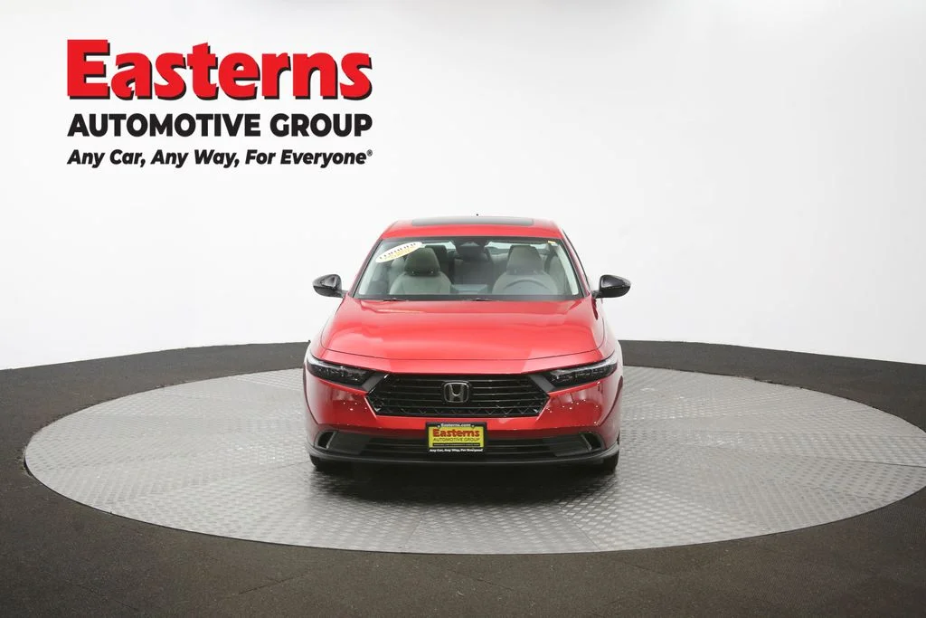 Used 2025 Red Honda SE image 52