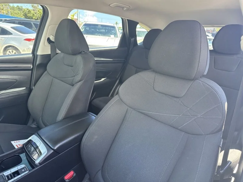 Used 2022 Intense Blue Hyundai SEL image 16