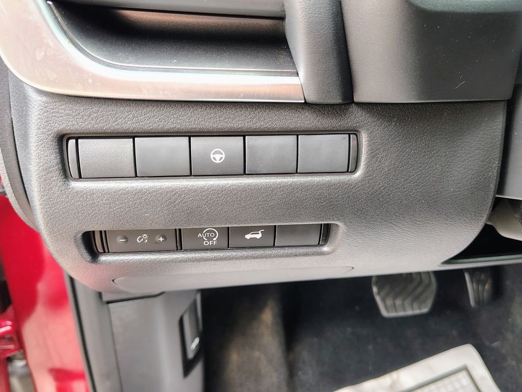 2026 Nissan Rogue SV - Photo 18