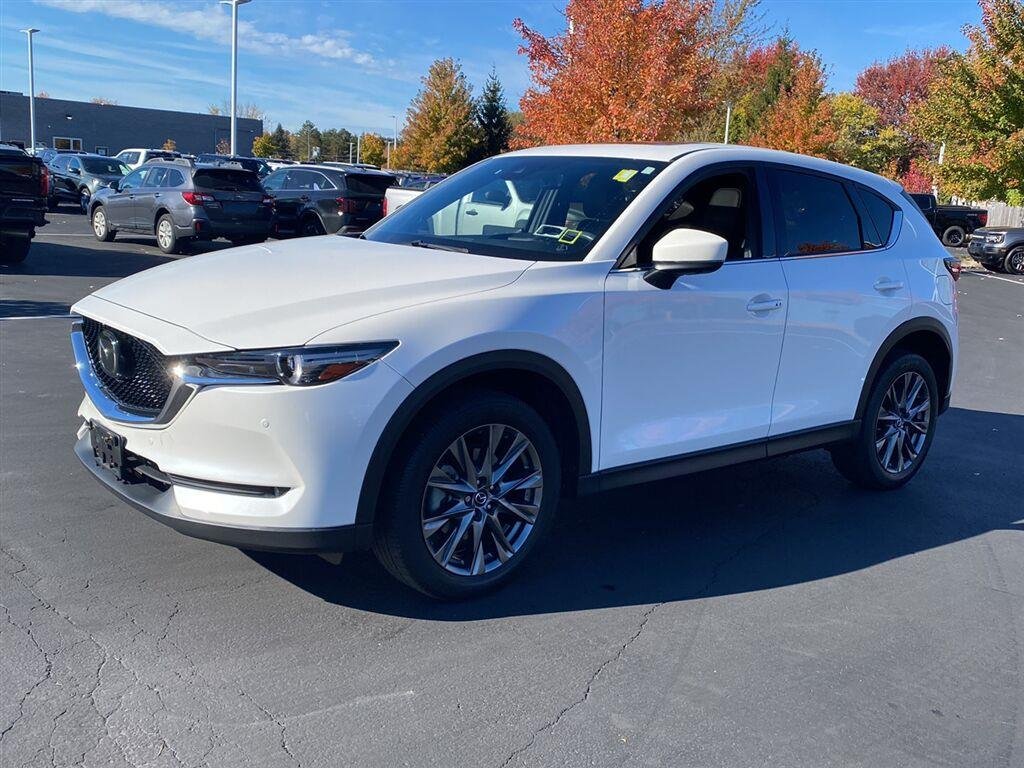 Used 2021 Snowflake White Pearl Mica Mazda Signature image 7