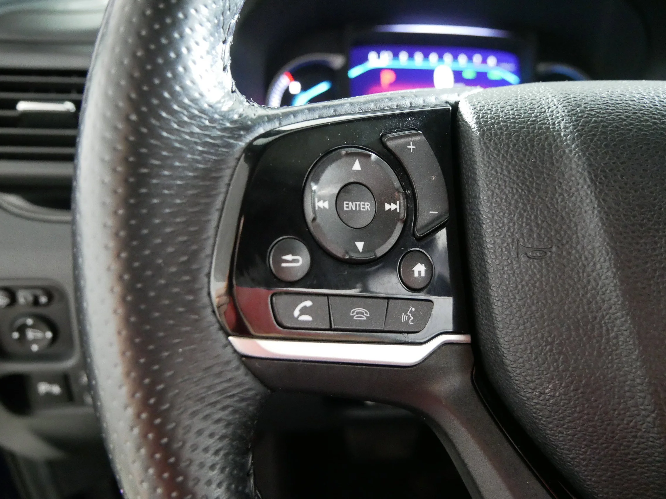 Used 2019 Obsidian Blue Pearl Honda Touring image 27