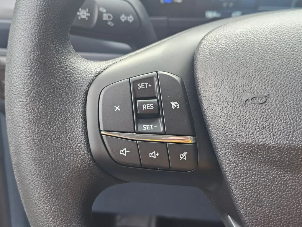 New 2025 Carbonized Gray Metallic Ford XLT image 26