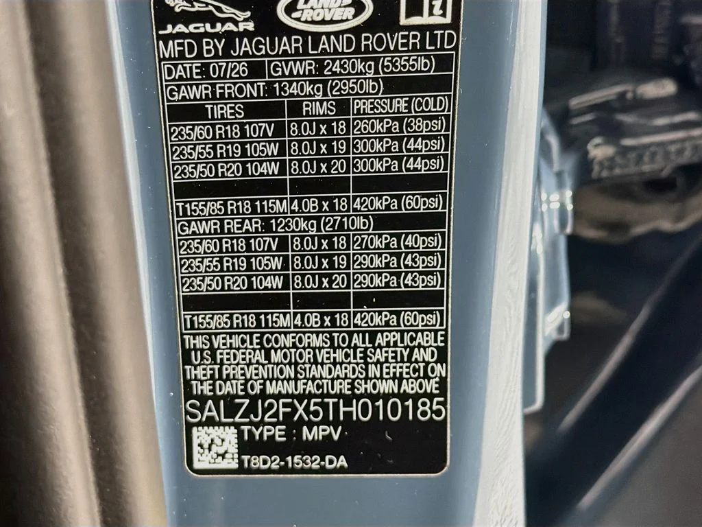 New 2026 Tribeca Blue Land Rover S image 34