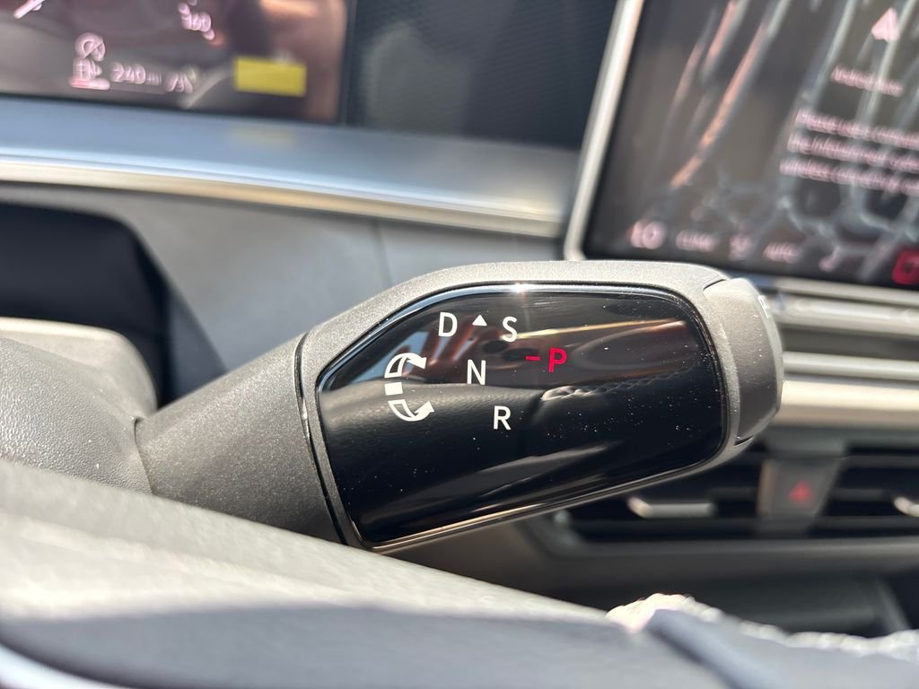 New 2026 Platinum Gray Metallic Volkswagen 2.0T SE image 25