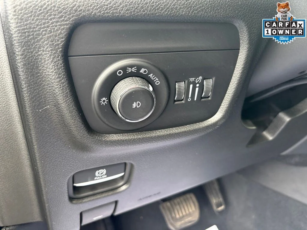 Used 2023 Black Jeep Limited image 18