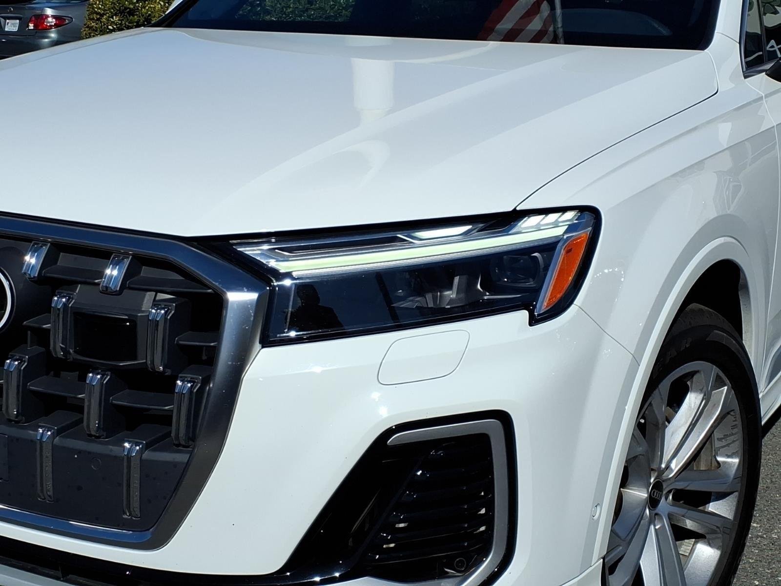 Used 2025 Carrara White AUDI  image 14