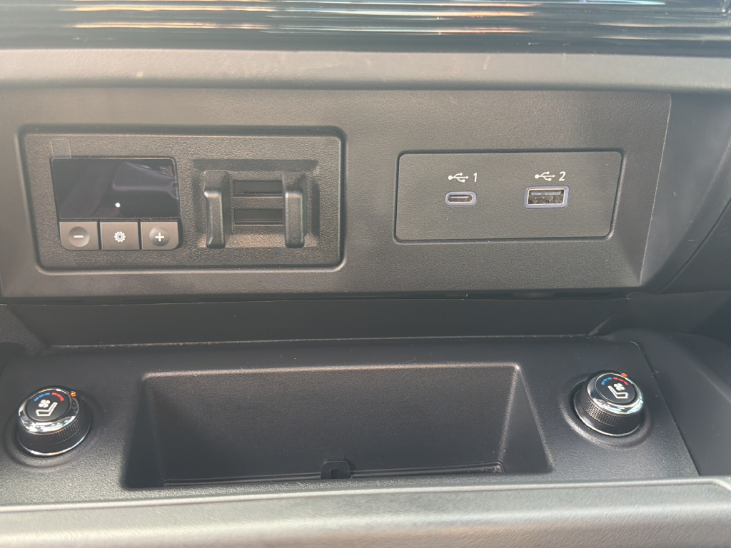 Used 2024 Super Black Nissan PRO-4X image 45
