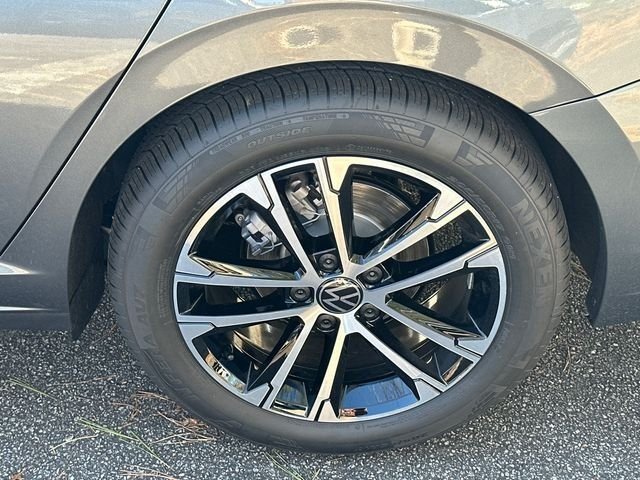 New 2026 Platinum Gray Metallic Volkswagen 1.5T Sport image 18