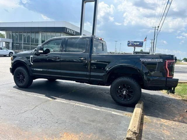 Used 2022 Black Ford Lariat image 15