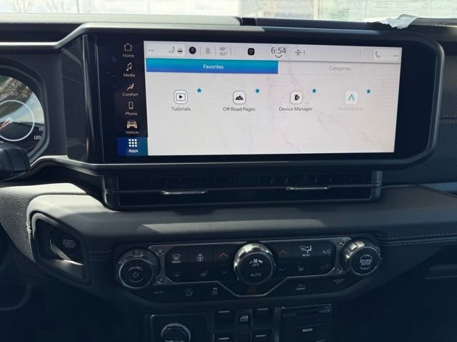 New 2026 Hydro Blue Pearl-Coat Exterior Paint Jeep Mojave image 32