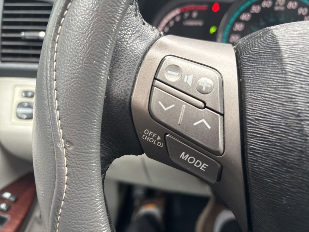 Used 2012 Black Toyota Limited image 28