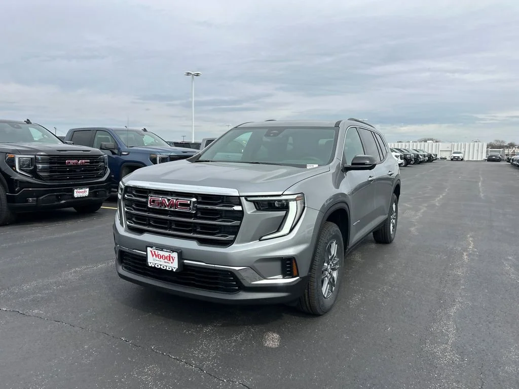 New 2026 Sterling Metallic GMC Elevation image 6