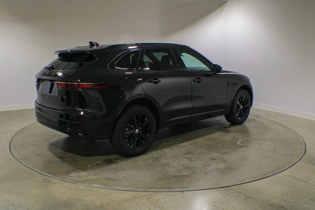2026 Jaguar F-Pace R-Dynamic S - Photo 6