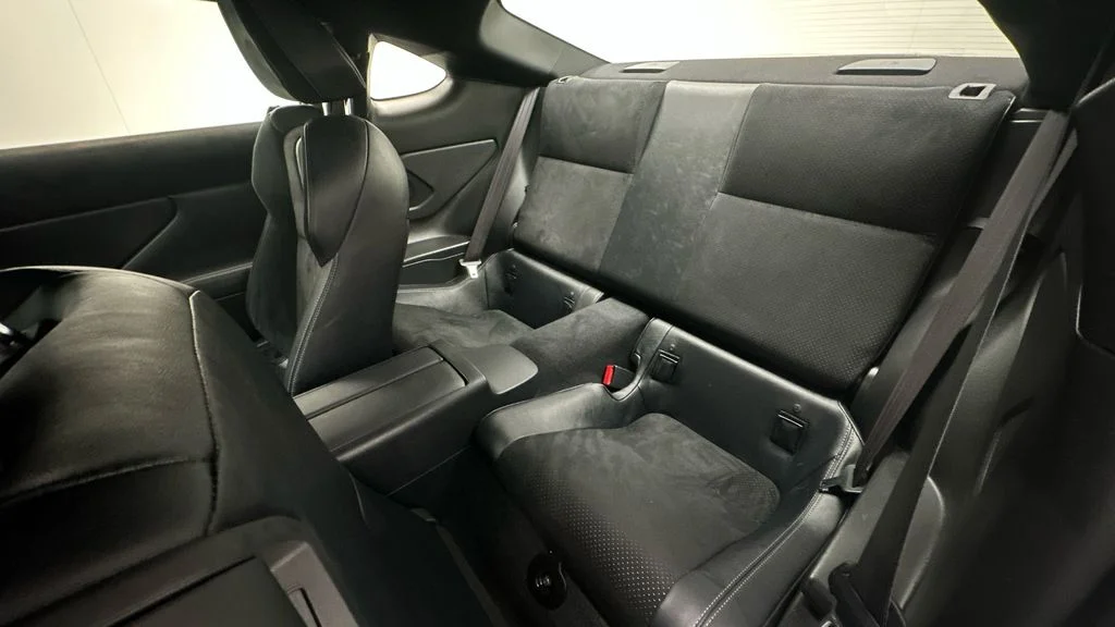 Used 2022  Toyota Premium image 10