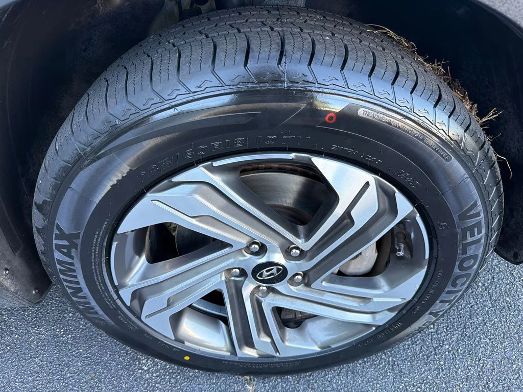Used 2021 Gray Hyundai SEL image 12