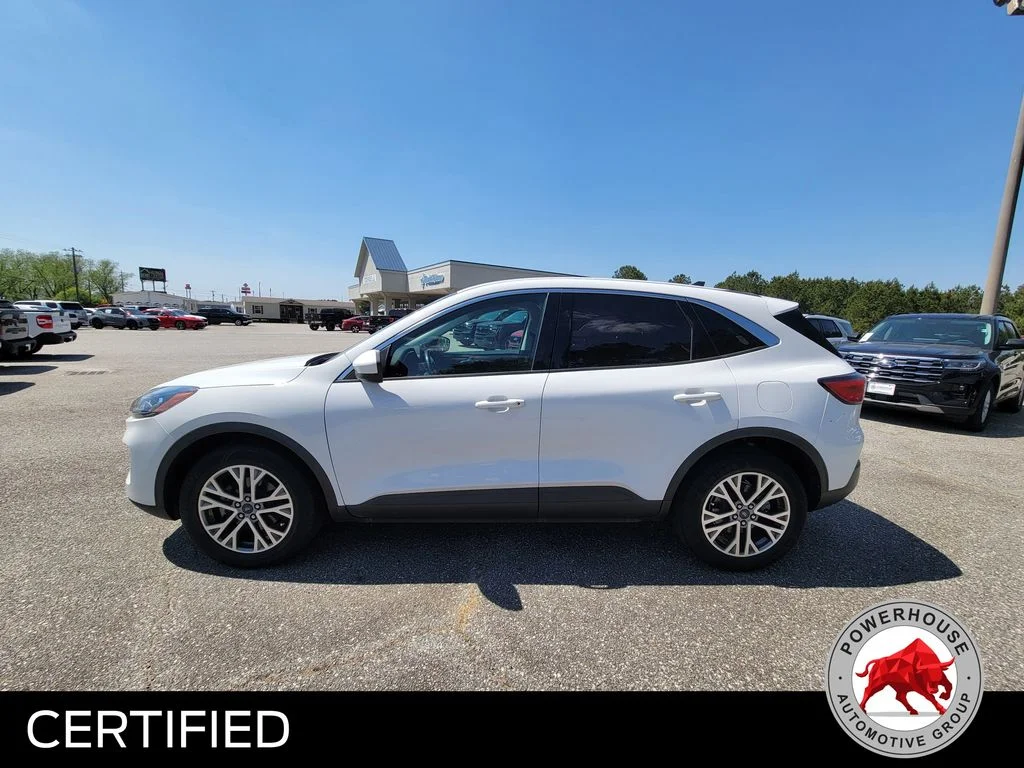 Used 2022 White Ford SEL image 3