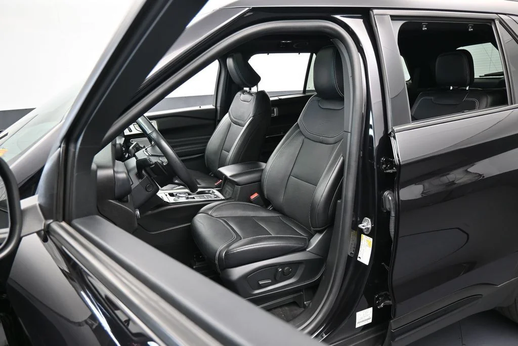 Used 2024 Black Metallic Ford ST image 9