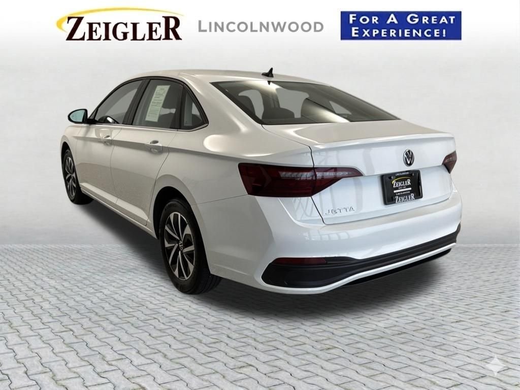 Used 2024  Volkswagen 1.5T S image 3
