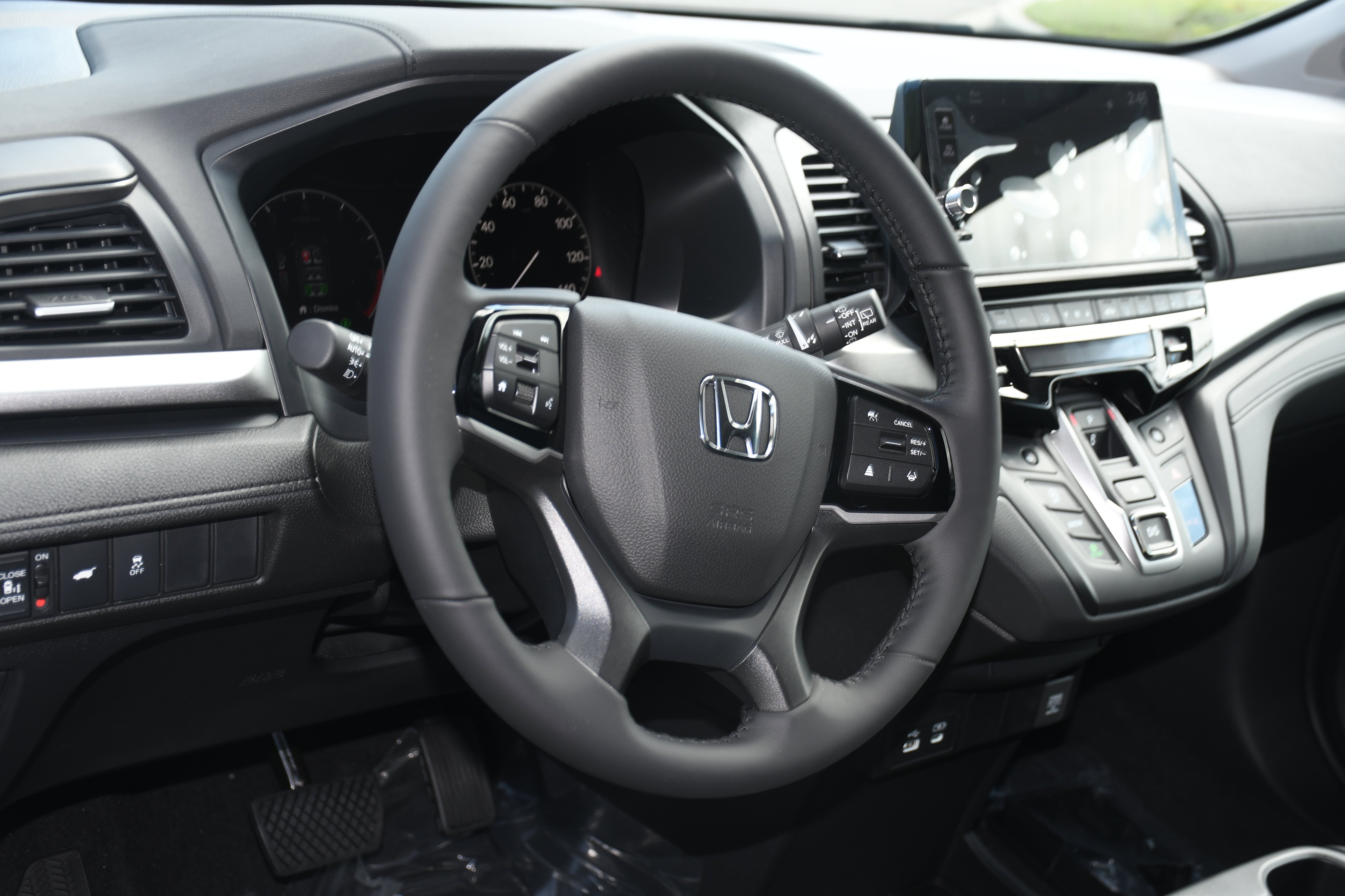 2026 Honda Odyssey EX-L - Photo 4