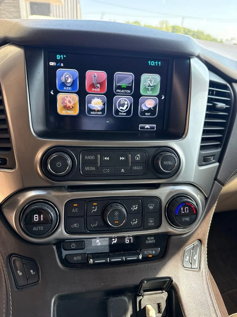 Used 2018 White Chevrolet LT image 10