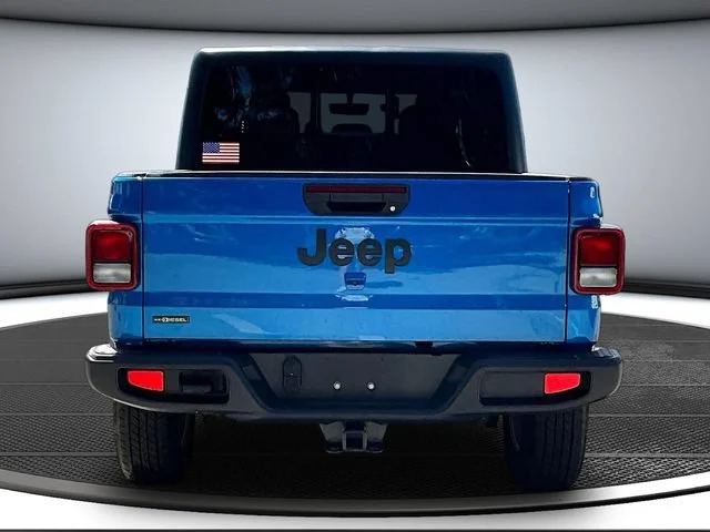 Used 2023 Blue Jeep Sport S 4x4 image 4